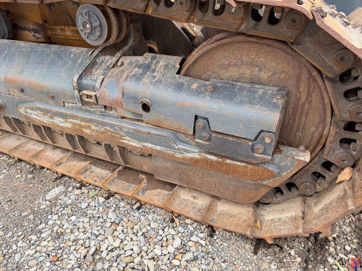 2015-case-2050m-image-13