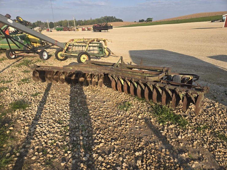 john-deere-14-image-6