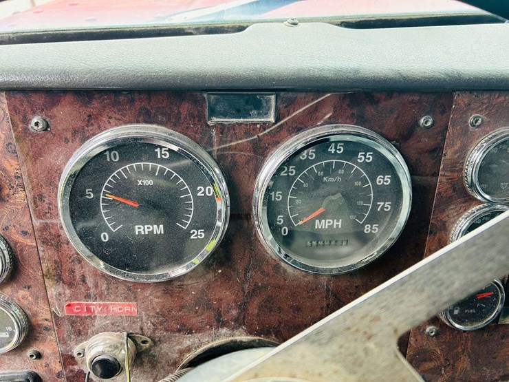 1997-international-paystar-5000-image-89