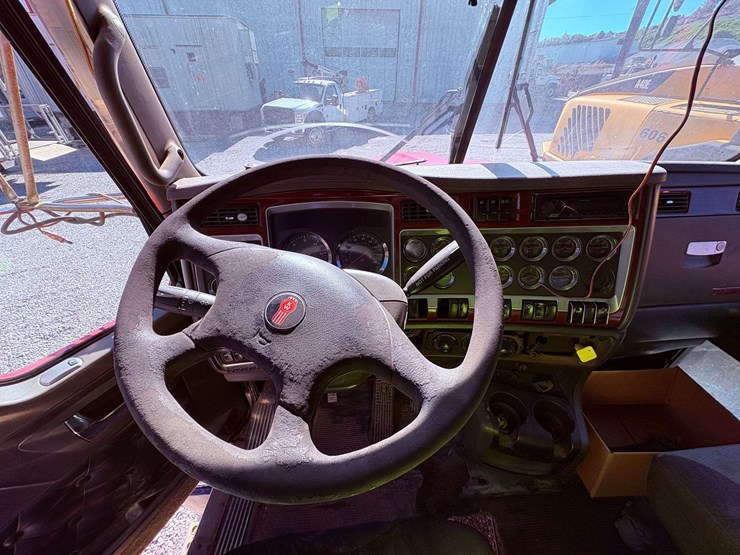 2007-kenworth-t800-image-70