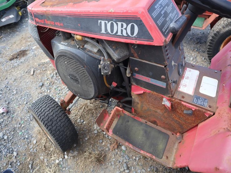 wheel-horse-lawn-&-garden-tractor-image-13