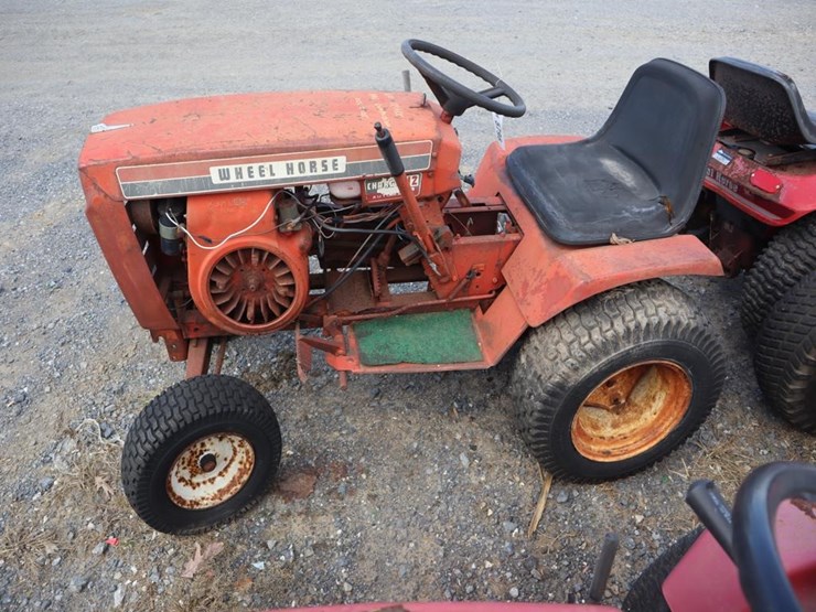 wheel-horse-lawn-&-garden-tractor-image-5