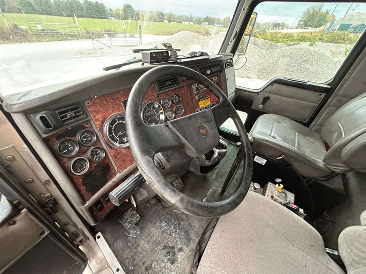 kenworth-t800-image-75