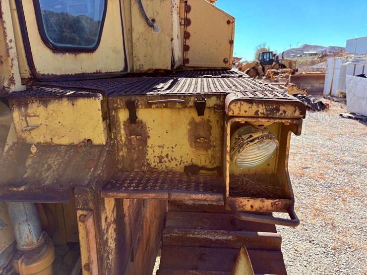 1984-caterpillar-d9l-image-45