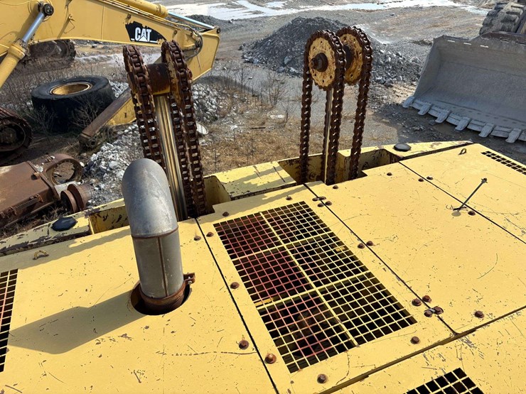 1998-caterpillar-375l-image-48