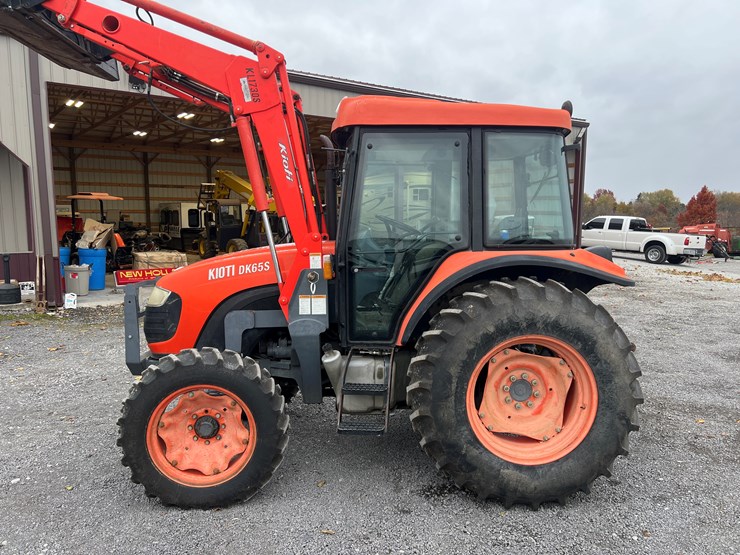 kioti-dk65s-image-3