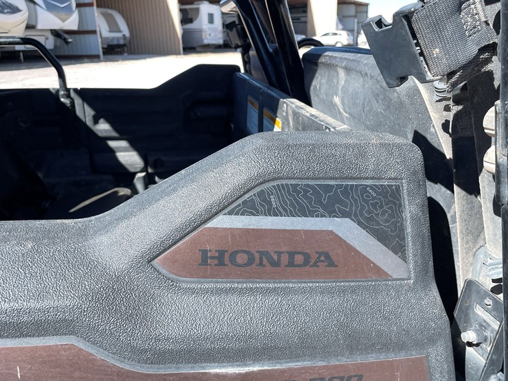 2021-honda-pioneer-700-image-27