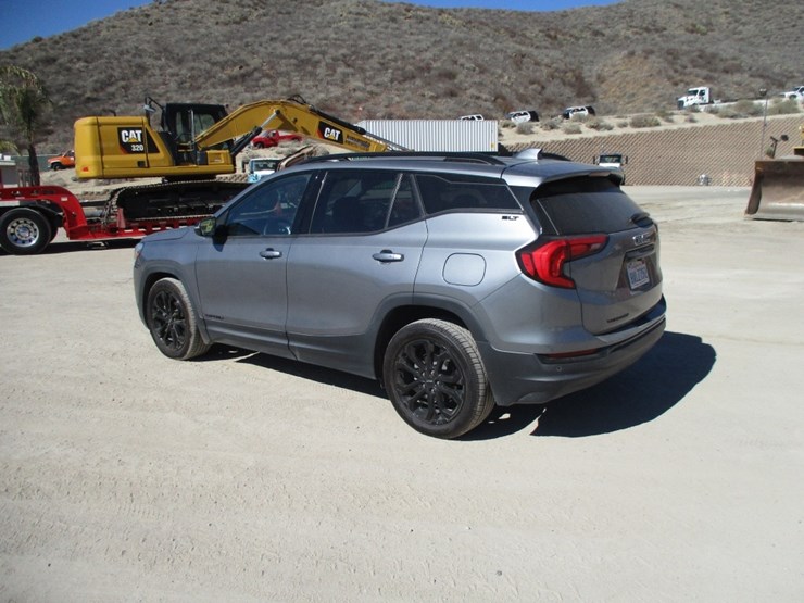 2021-gmc-terrain-slt-image-4