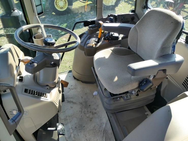 2021-john-deere-6120m-image-12