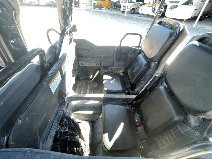 2021-honda-pioneer-700-image-40