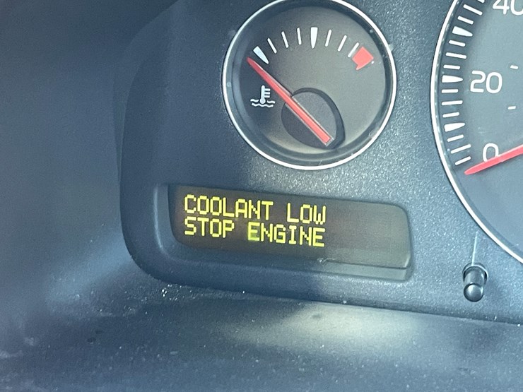 2010-volvo-xc90-image-61