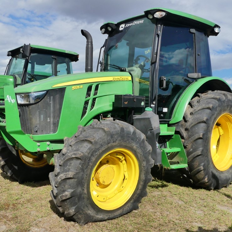 2018 JOHN DEERE 5125R