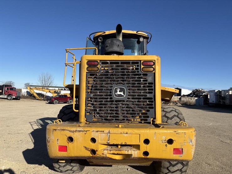 deere-724j-image-3