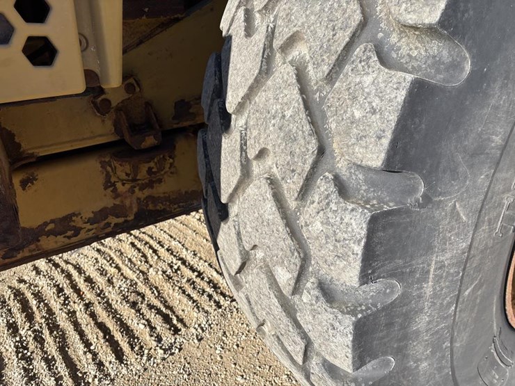 caterpillar-950k-image-51