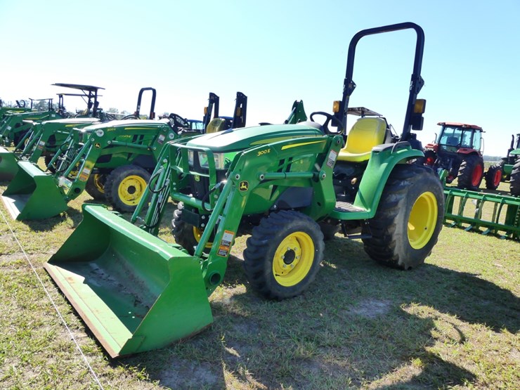 2021-john-deere-3025e-image-2