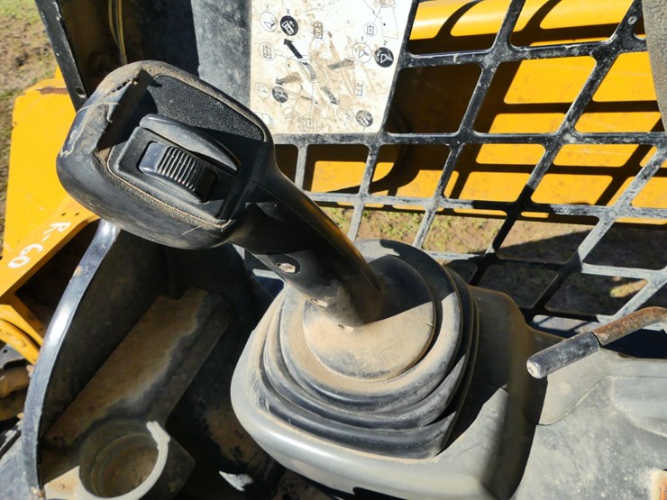 2019-caterpillar-259d-image-14