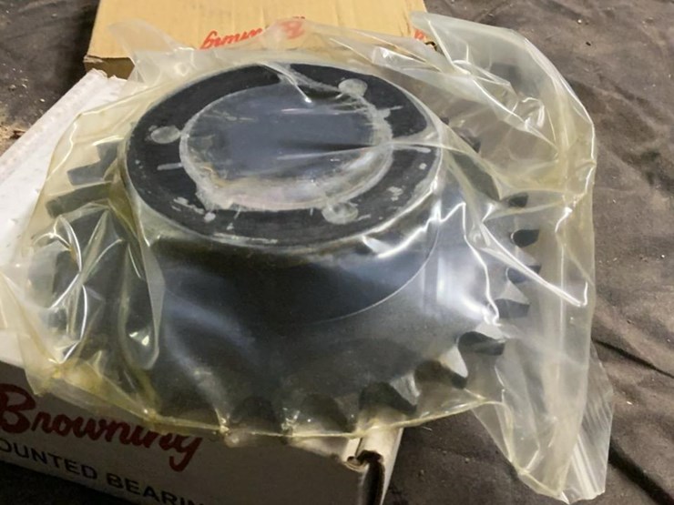 #763-•-bearings,-sprckets,-and-assorted-parts-image-40