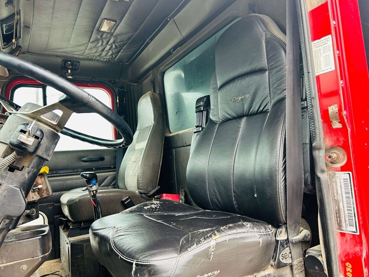 1997-international-paystar-5000-image-82