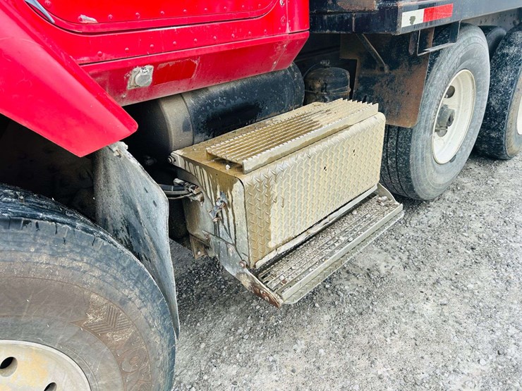 1997-international-paystar-5000-image-8