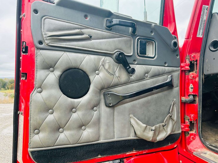 1999-western-star-4964fx-image-93