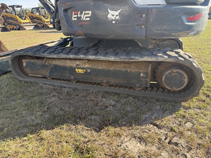 2021-bobcat-e42-image-6