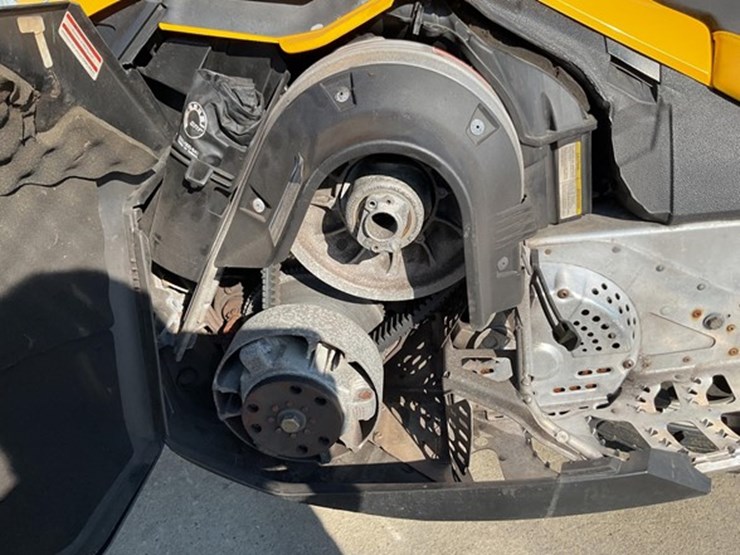 #68-•-2009-ski-doo-mxz-adrenaline-600-ho-etec-snowmobile-image-12