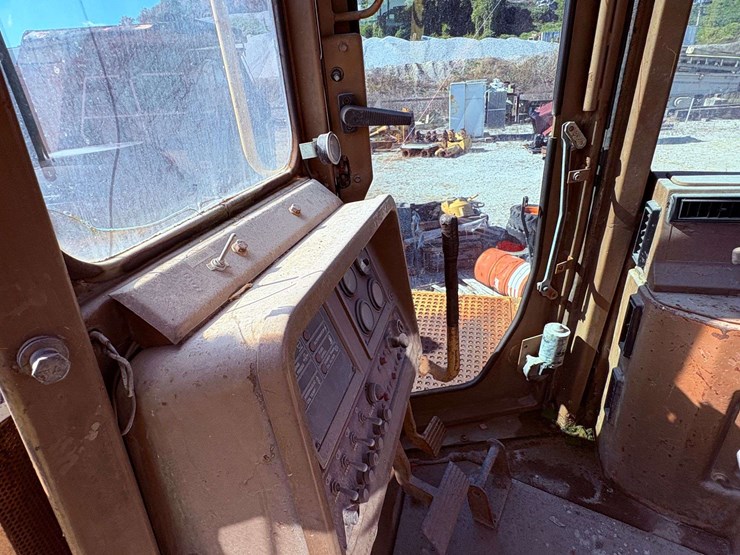 1985-caterpillar-d8l-image-52