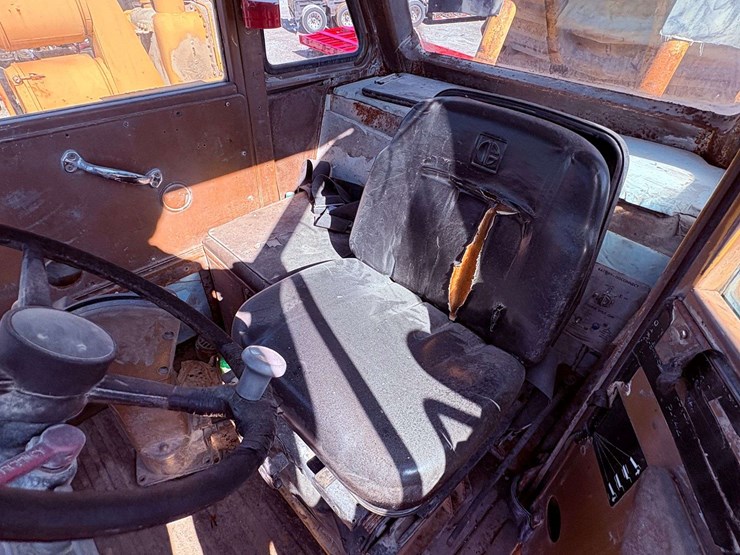 1981-caterpillar-773b-image-54