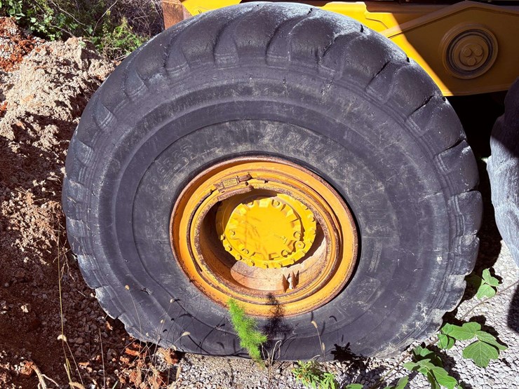 2007-caterpillar-740-image-12