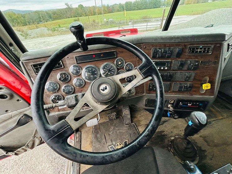 1999-western-star-4964fx-image-102