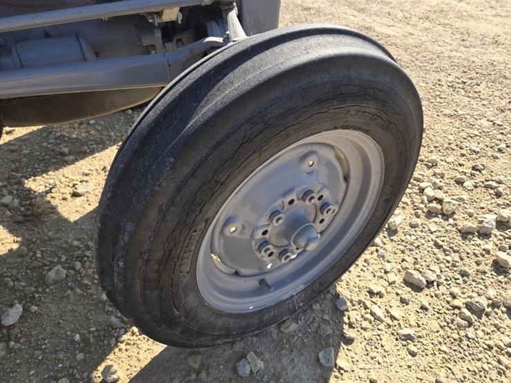 #5849-•-1952-ferguson-30-tractor-image-9