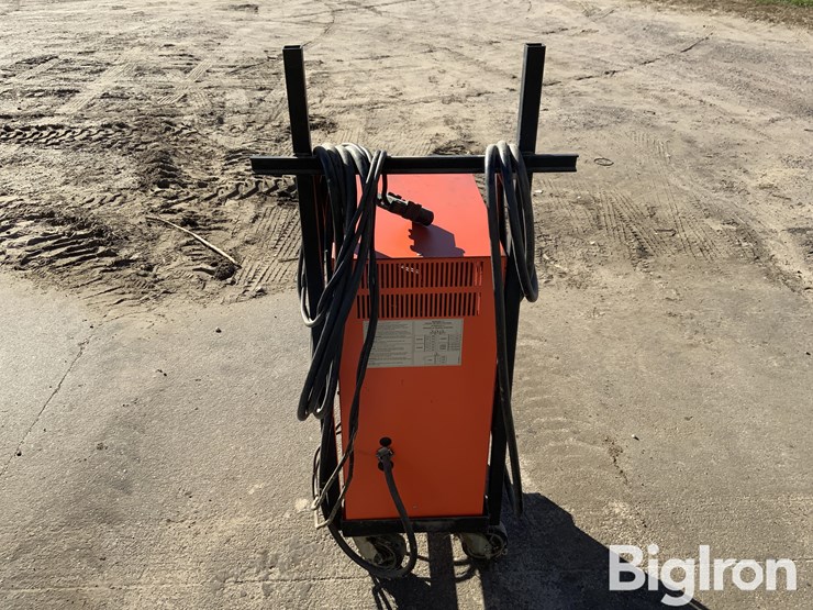 eagletronic-sr2400-mtl-forklift-battery-charger-image-8