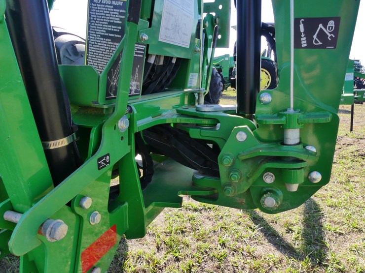 2022-john-deere-3025e-image-7