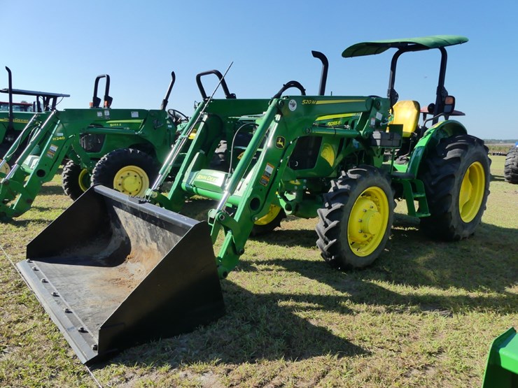 2022-john-deere-5055e-image-2