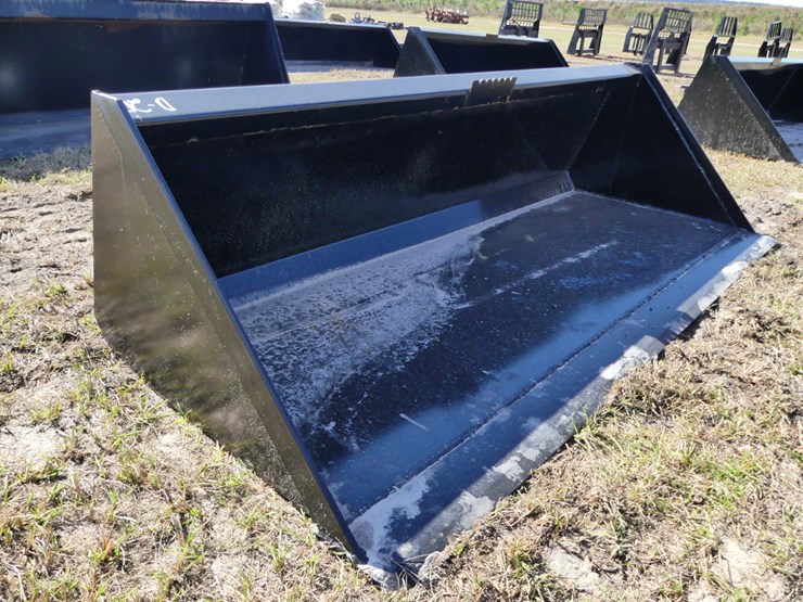 swict-72"-quick-attach-bucket-image-1