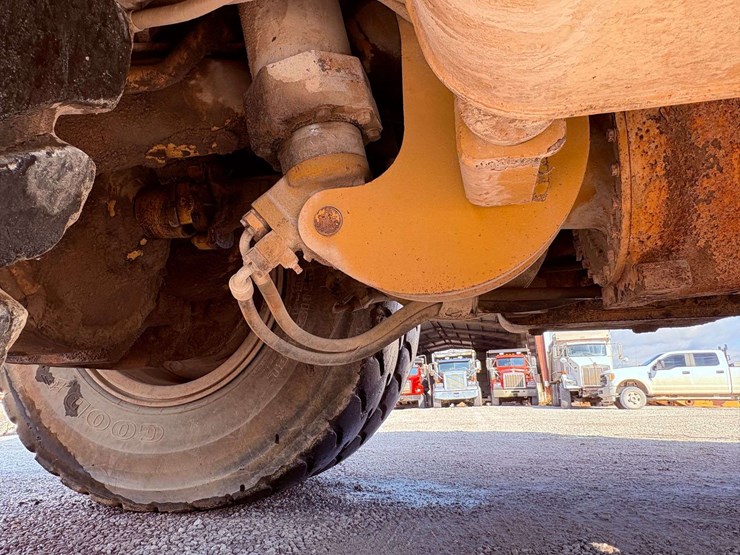 1995-caterpillar-769c-image-29