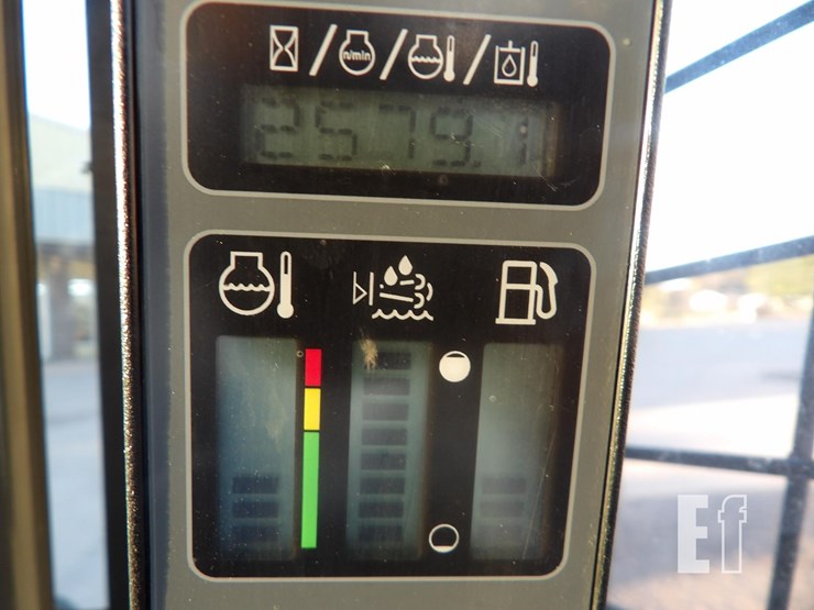 2019-case-tv450-image-18