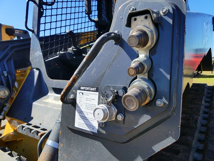 2019-deere-331g-image-10