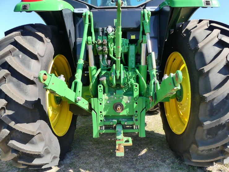 2022-john-deere-6120m-image-5