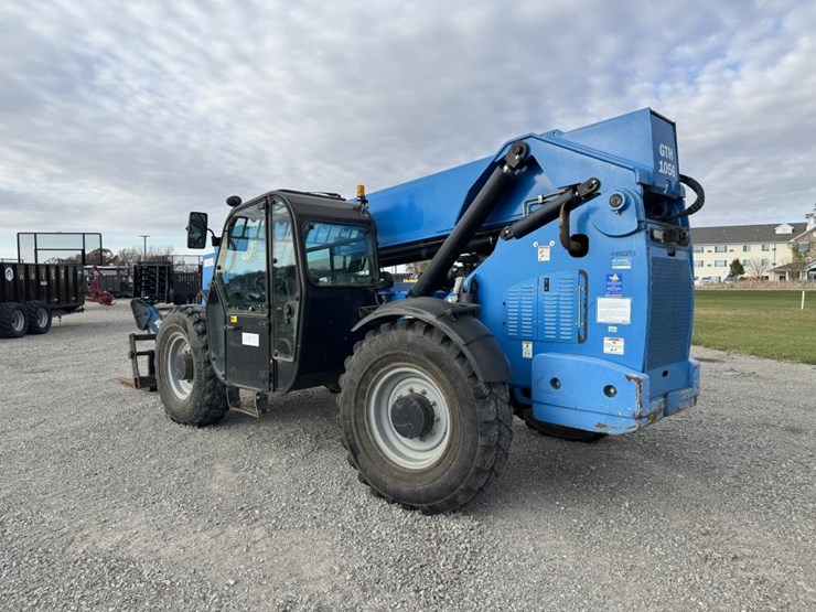 #1460-•-2014-genie-1056-telehandler-image-3