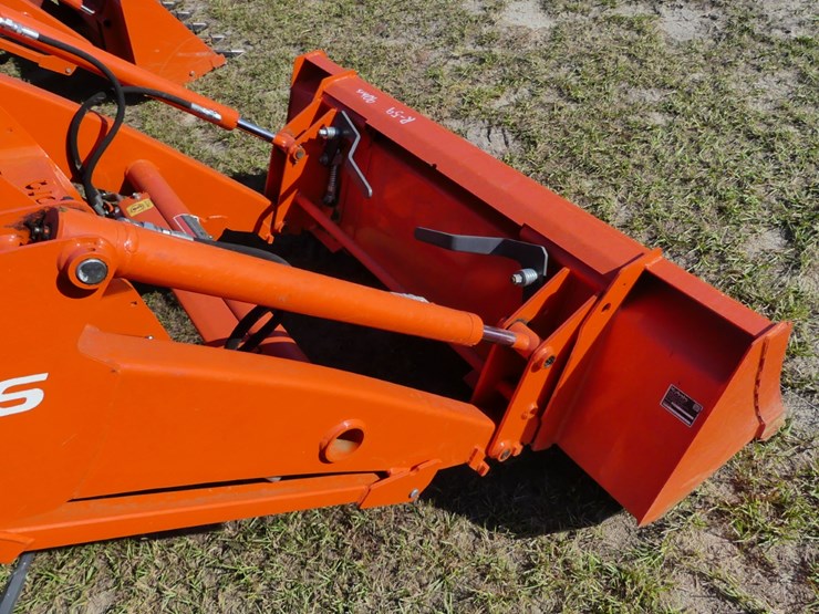 2023-kubota-la526-image-11