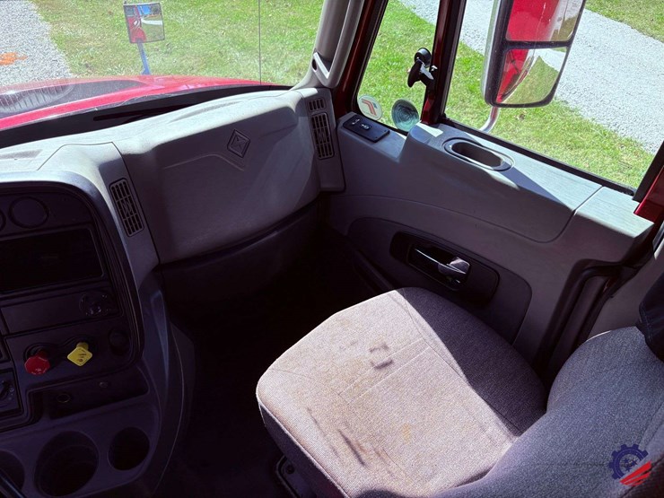 2017-international-prostar-image-104