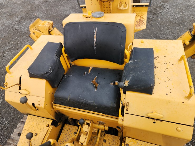 john-deere-450-image-12