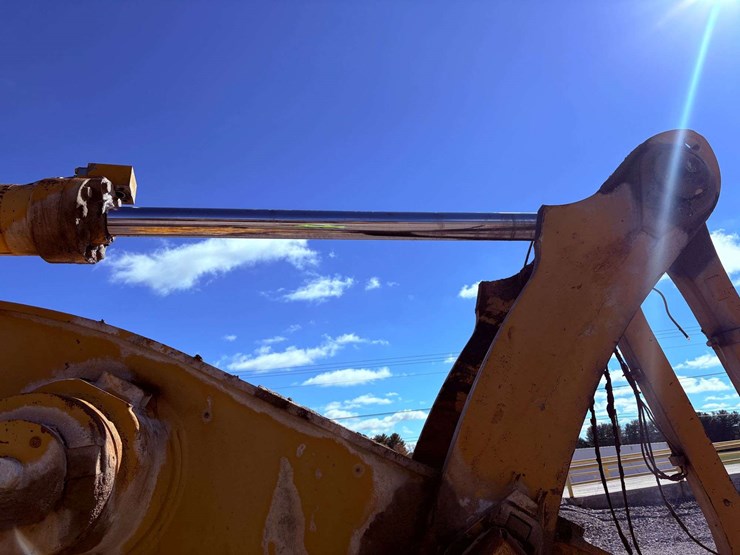 2001-caterpillar-988g-image-45