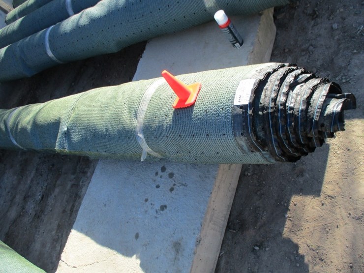 unused-roll-of-artificial-turf-image-2