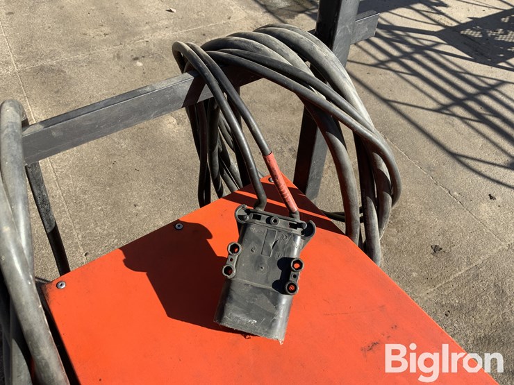 eagletronic-sr2400-mtl-forklift-battery-charger-image-11