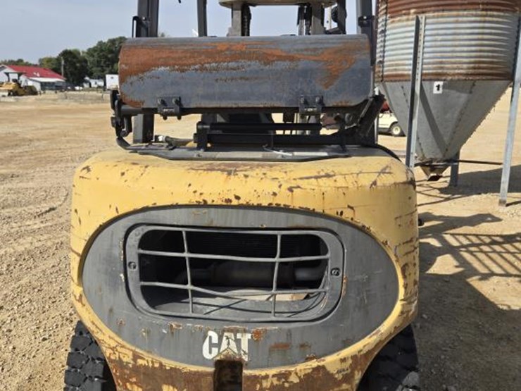 #5832-•-cat-gp40k2-fork-lift-image-10