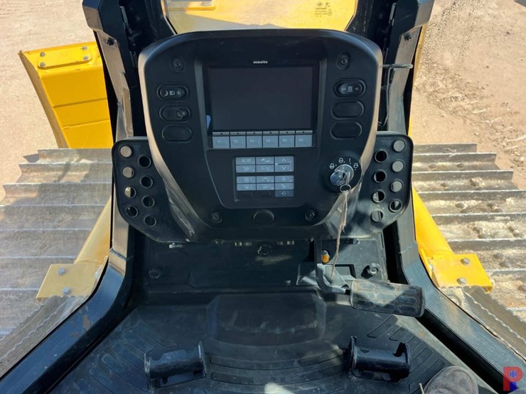 2023-komatsu-d71ex-24-image-15