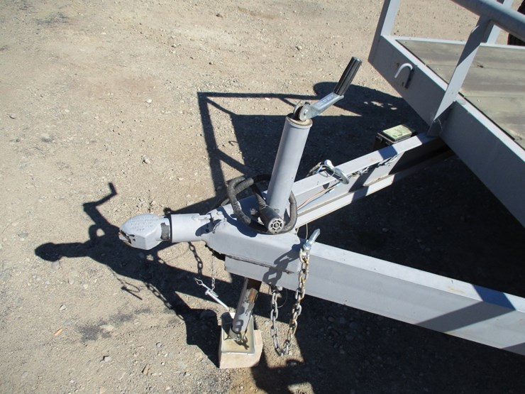 2023-utility-flatbed-image-7