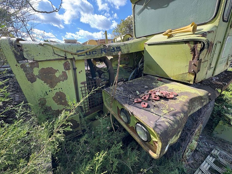 1977-euclid-r35-image-3